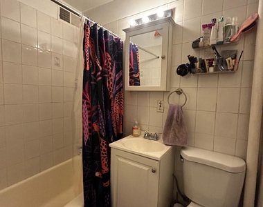 364 W 19th Street - Photo Thumbnail 11