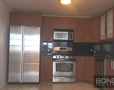 505 Court Street - Photo Thumbnail 5