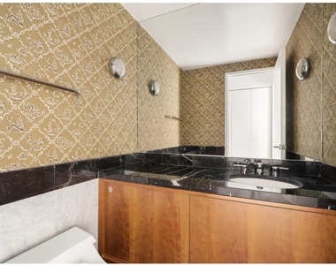 150 W 56th Street - Photo Thumbnail 11