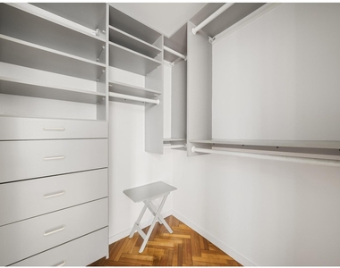150 W 56th Street - Photo Thumbnail 12