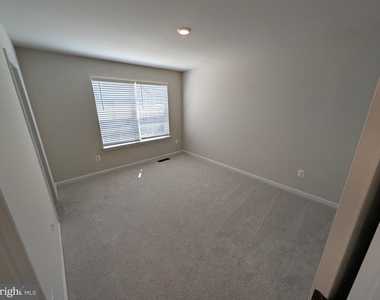 278 Swan Field Avenue - Photo Thumbnail 24