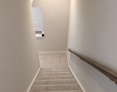 278 Swan Field Avenue - Photo Thumbnail 6