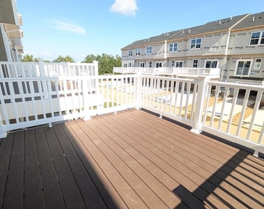 413 Silver Birch Dr - Photo Thumbnail 13