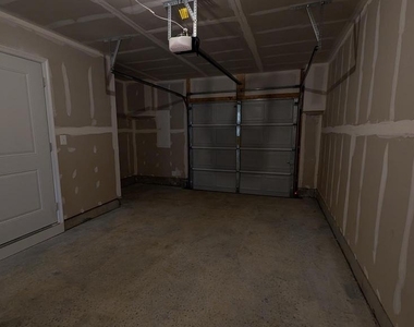 413 Silver Birch Dr - Photo Thumbnail 35