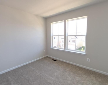 413 Silver Birch Dr - Photo Thumbnail 28