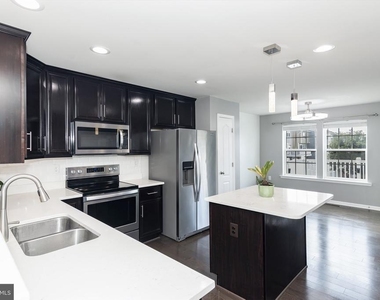577 Thumper Drive - Photo Thumbnail 4