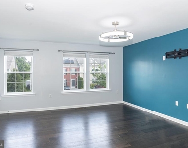 577 Thumper Drive - Photo Thumbnail 7