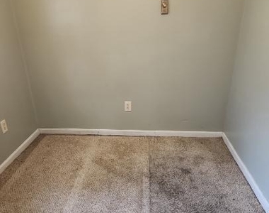 284 Tall Pine Lane - Photo Thumbnail 5