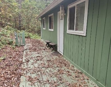 284 Tall Pine Lane - Photo Thumbnail 10