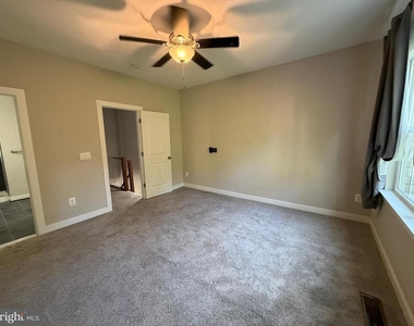 803 Woodstream Boulevard - Photo Thumbnail 15