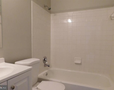 100 Mayfair Place - Photo Thumbnail 18