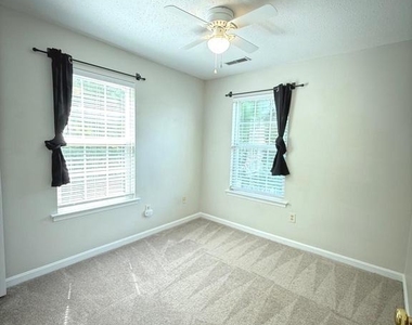 110 Lakeview Court - Photo Thumbnail 19
