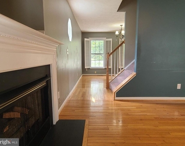 10 Lockwood Drive - Photo Thumbnail 6