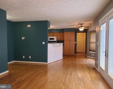 10 Lockwood Drive - Photo Thumbnail 9