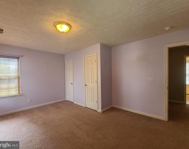 10 Lockwood Drive - Photo Thumbnail 22