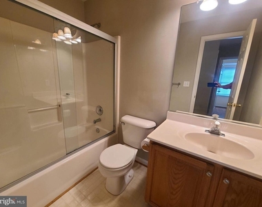 10 Lockwood Drive - Photo Thumbnail 28