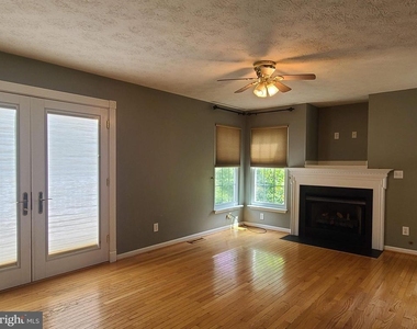 10 Lockwood Drive - Photo Thumbnail 7