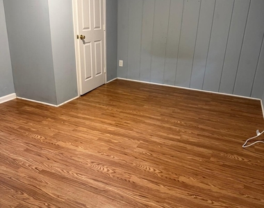 205 Wilcox Street - Photo Thumbnail 7