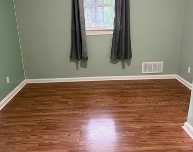 205 Wilcox Street - Photo Thumbnail 9
