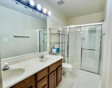 15241 Barnabas Trail - Photo Thumbnail 10