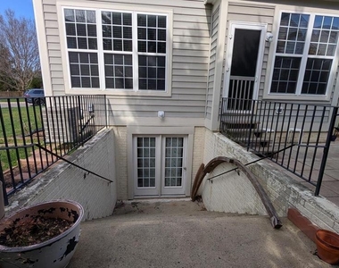 6721 Sycamore Park Drive - Photo Thumbnail 15