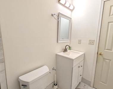 6721 Sycamore Park Drive - Photo Thumbnail 7