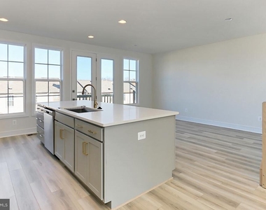 6872 Karter Robinson Drive - Photo Thumbnail 15