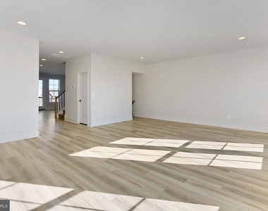 6872 Karter Robinson Drive - Photo Thumbnail 11