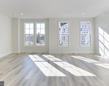 6872 Karter Robinson Drive - Photo Thumbnail 9