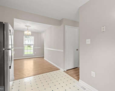 5685 Saffron Lane - Photo Thumbnail 11