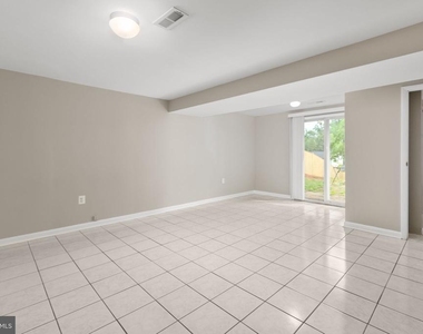 5685 Saffron Lane - Photo Thumbnail 24