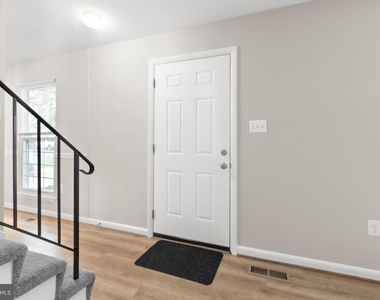 5685 Saffron Lane - Photo Thumbnail 2