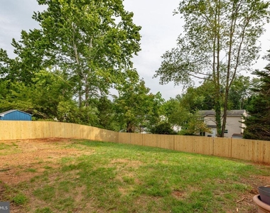 5685 Saffron Lane - Photo Thumbnail 37