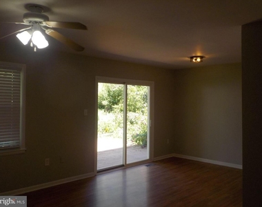 3000 Arkendale Street - Photo Thumbnail 8
