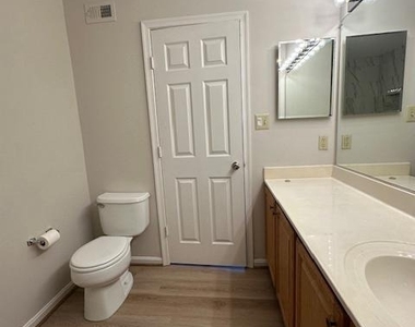21942 Thompson Square - Photo Thumbnail 23