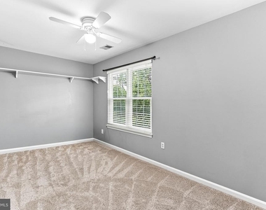 10163 Yorktown Way - Photo Thumbnail 29