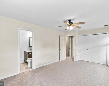 10163 Yorktown Way - Photo Thumbnail 44