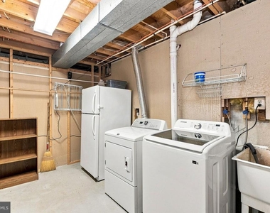 10163 Yorktown Way - Photo Thumbnail 38