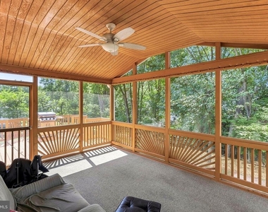 10163 Yorktown Way - Photo Thumbnail 40