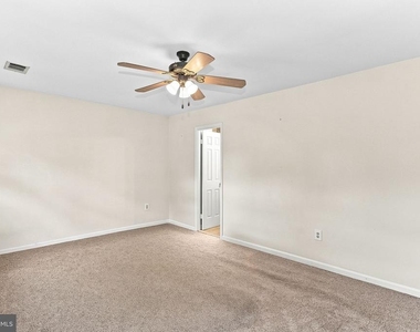 10163 Yorktown Way - Photo Thumbnail 45
