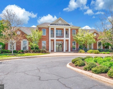 6504 6504 Hawkeye Drive - Photo Thumbnail 32