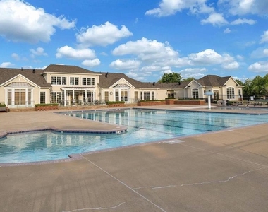 6504 6504 Hawkeye Drive - Photo Thumbnail 43