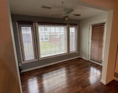 8303 Bluebird Way - Photo Thumbnail 19