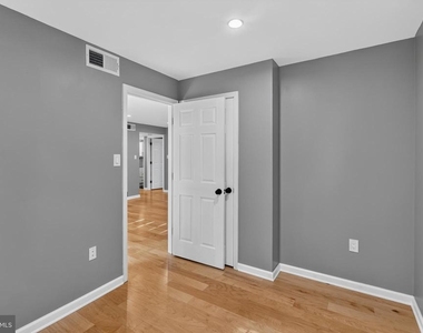 7742 New Providence Drive - Photo Thumbnail 28