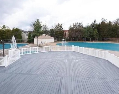 6917 Mary Caroline Circle - Photo Thumbnail 14