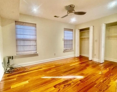 6917 Mary Caroline Circle - Photo Thumbnail 11