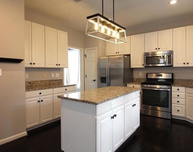 14015 Wood Rock Way - Photo Thumbnail 11