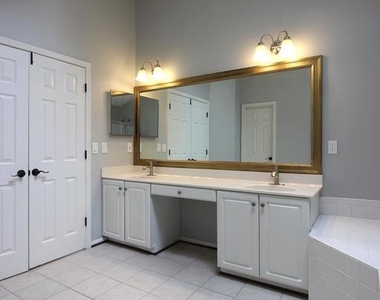 14015 Wood Rock Way - Photo Thumbnail 35