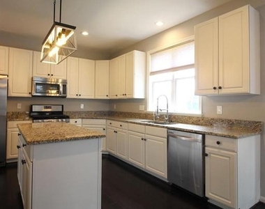 14015 Wood Rock Way - Photo Thumbnail 7