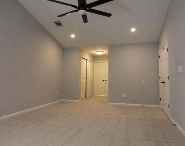 14015 Wood Rock Way - Photo Thumbnail 29